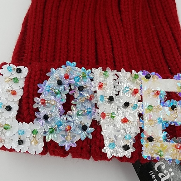 🆕️ Sequin LOVE Graphic Chunky Knit Hat - Picture 2 of 5